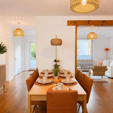 Superhosts Zentrum - 2xparkplatz - Terrasse - King-bett